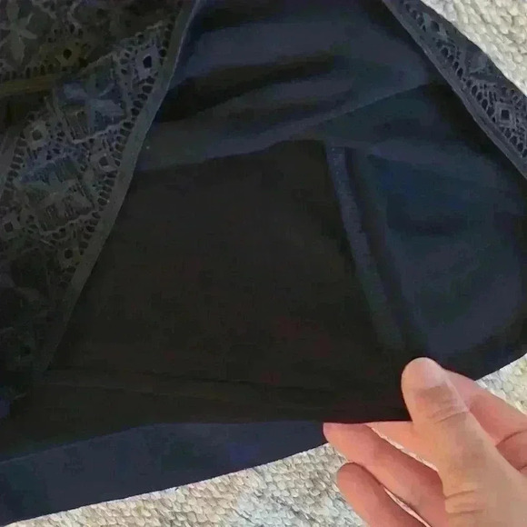 Black Split Neck Tiered Dress - Picture 7 of 8